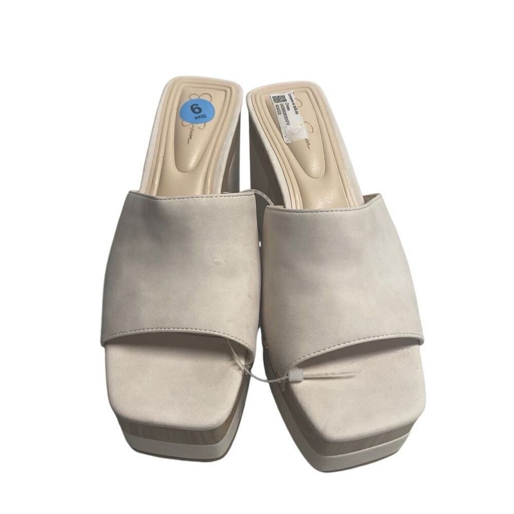JESSICA SIMPSON JS-Charlete Platform Sandals 9M Cream No‎ Box New With Defect